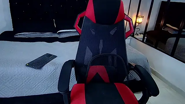 tyler hank01 online show from March 2025 03:24:01 PM