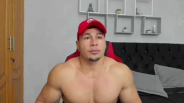 tyler hank01 online show from June 2026 06:42:02 PM