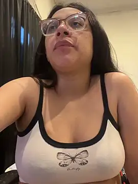 Ninnfa online show from October 2025 09:37:01 PM