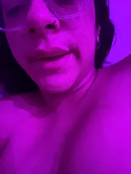 Ninnfa online show from November 2025 09:14:02 PM