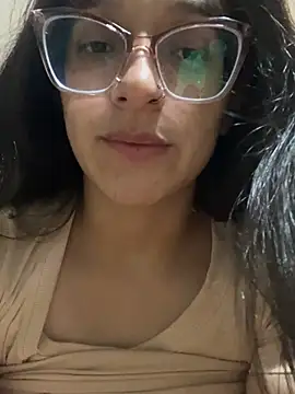 Ninnfa online show from April 2026 10:11:01 PM