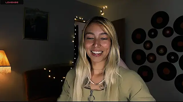 Saucy Jenn online show from March 2025 01:53:02 AM