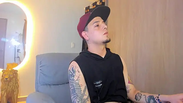 alejandro calderon1 online show from February 2025 07:48:01 AM