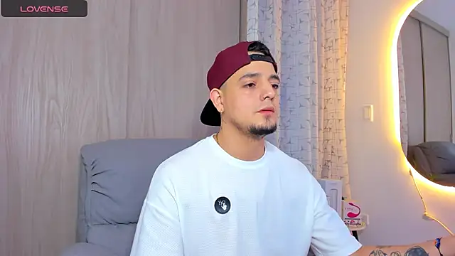 alejandro calderon1 online show from October 2025 04:41:02 AM