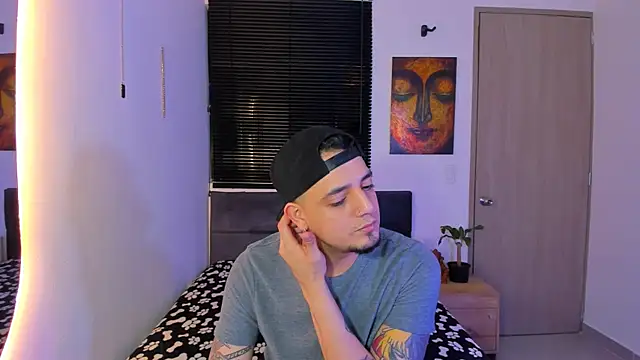 alejandro calderon1 online show from March 2026 06:17:02 AM