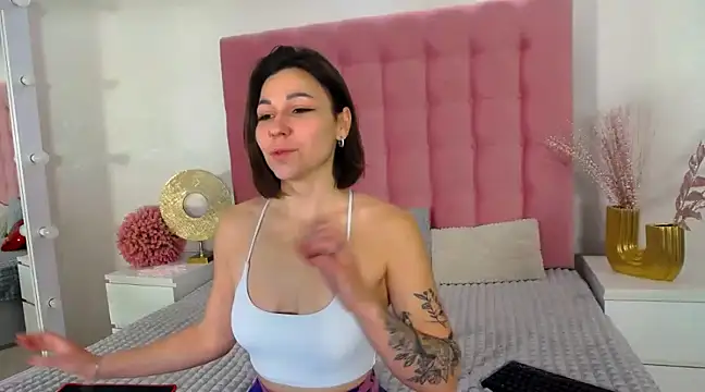 Edenne online show from January 2025 01:14:02 PM