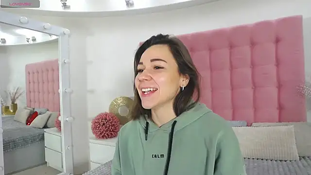 Edenne online show from February 2025 07:34:01 AM