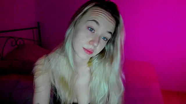 Snapshot of SexyCocobutt chatting on January 2025 06:06:02 AM SexyCocobutt online show from January 2025 06:06:02 AM