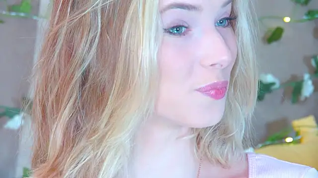 GentleRossi online show from April 2026 08:47:01 PM