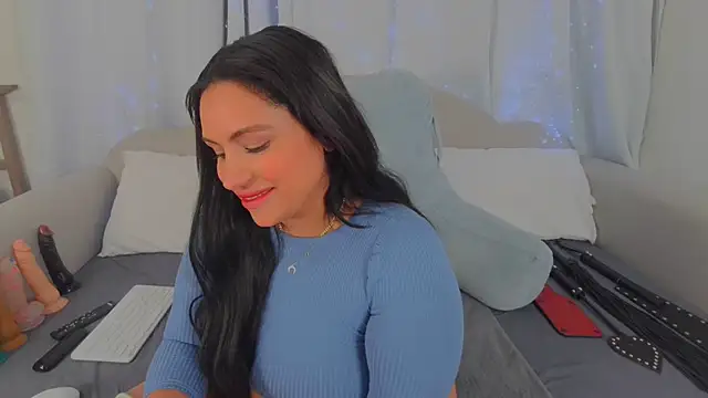 MeghanXO online show from January 2026 01:42:02 AM