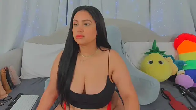 MeghanXO online show from April 2026 03:43:01 PM