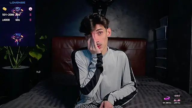 DanielCrush1 online show from November 2025 10:13:02 AM