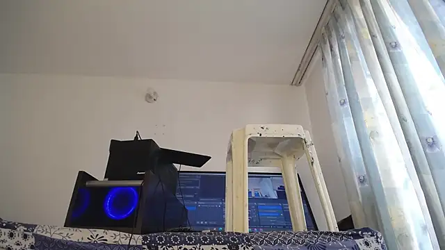 eolicasex online show from February 2025 04:03:02 PM