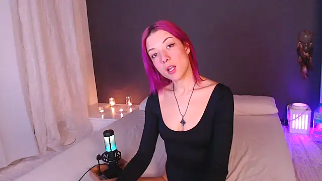 KarlaLuar  online show from January 2025 06:17:02 PM