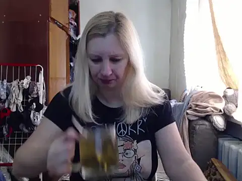 BustyBlond online show from February 2025 07:01:01 AM