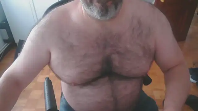 mikeyhotbear online show from October 2025 04:53:02 PM