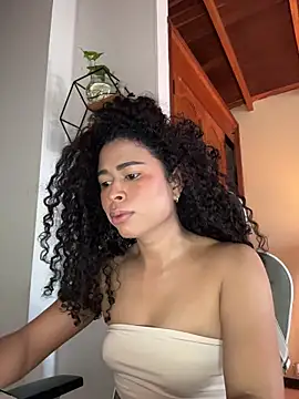 GabriSaenz online show from February 2026 01:38:01 PM