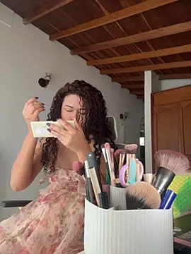 GabriSaenz online show from May 2026 01:06:01 PM
