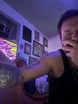 htk1975 online show from April 2026 03:38:02 PM