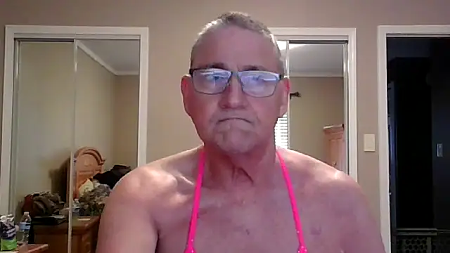 Snapshot of takeitall101 chatting on April 2026 03:09:02 PM takeitall101 online show from April 2026 03:09:02 PM