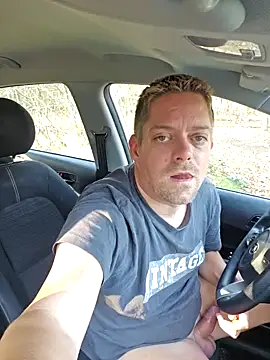 Trucker Hunter online show from February 2025 01:03:02 PM