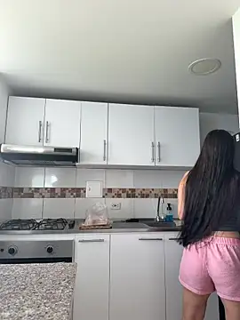 elbustamante online show from April 2026 06:05:02 PM