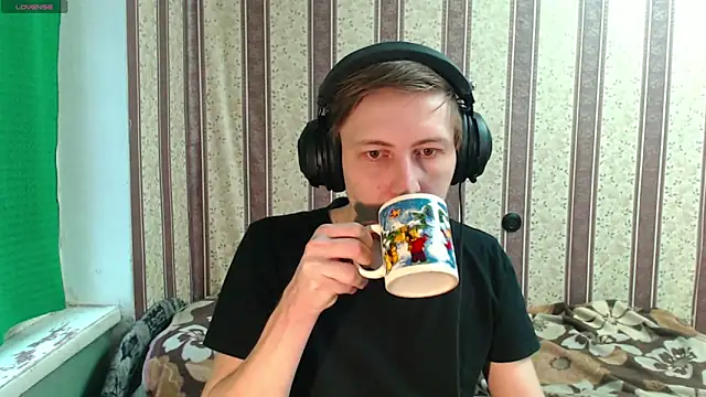 darienlarge online show from November 2025 11:53:02 AM