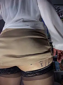 sammyqueenx21 online show from February 2025 10:58:01 PM