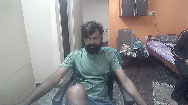 Snapshot of Indiaguy4u chatting on January 2025 01:35:02 PM Indiaguy4u online show from January 2025 01:35:02 PM