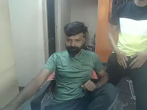 Snapshot of Indiaguy4u chatting on February 2025 02:27:01 PM Indiaguy4u online show from February 2025 02:27:01 PM