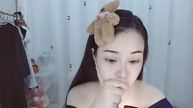 Angel-C online show from November 2025 01:37:01 AM