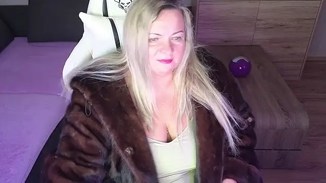 MolligSpielle online show from February 2025 11:36:01 PM