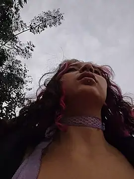  Laary online show from March 2026 10:09:01 PM