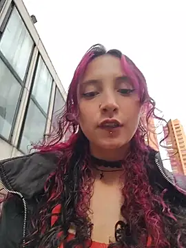  Laary online show from April 2026 08:53:02 PM