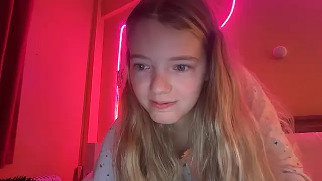 -veranito- online show from September 2025 03:08:01 AM