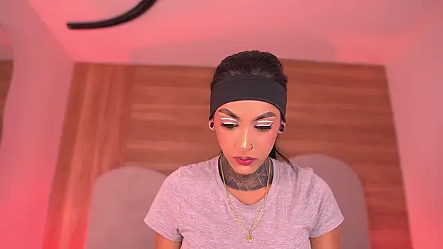 Snapshot of danna_berlin_ chatting on May 2026 07:33:01 PM danna berlin online show from May 2026 07:33:01 PM