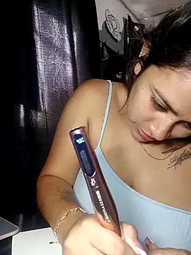 Latina sexy1 online show from February 2026 12:25:01 PM