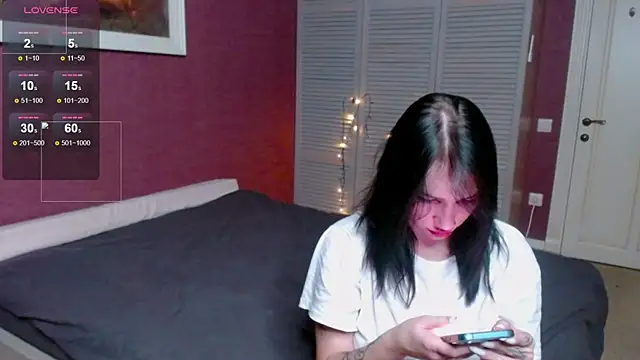 Laura Key online show from October 2025 08:32:01 PM