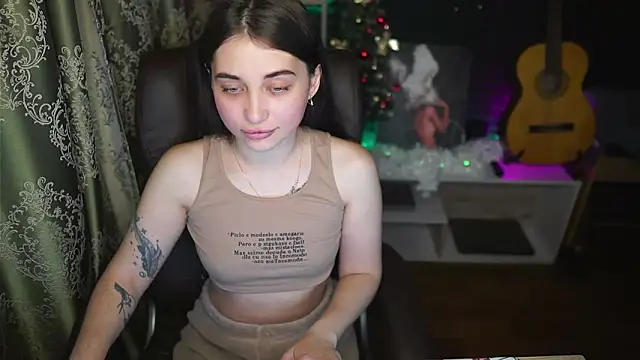 delicatedBailey online show from December 2024 04:28:02 AM