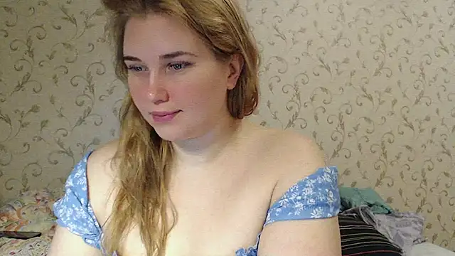Snapshot of mmmPinUpGirl chatting on February 2025 04:48:02 AM mmmPinUpGirl online show from February 2025 04:48:02 AM