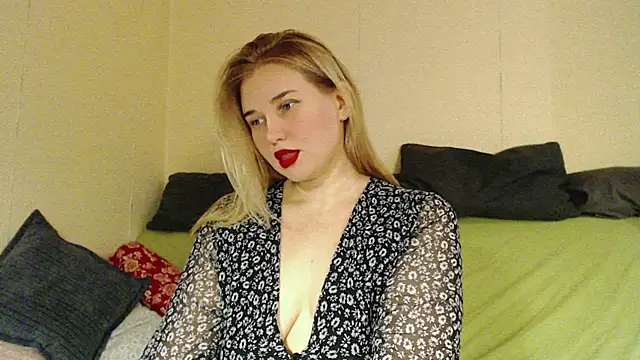 mmmPinUpGirl online show from October 2025 06:30:02 PM