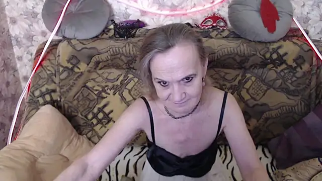 Snapshot of MissBekker chatting on May 2026 05:56:01 PM MissBekker online show from May 2026 05:56:01 PM