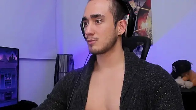 AlexRivera6 online show from December 2024 01:51:01 AM