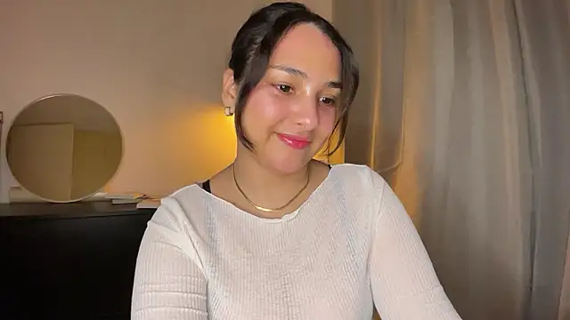 Snapshot of xSelena chatting on January 2025 02:57:01 AM xSelena online show from January 2025 02:57:01 AM