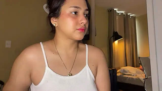 Snapshot of xSelena chatting on January 2026 10:04:01 PM xSelena online show from January 2026 10:04:01 PM