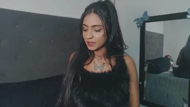 Delilah Blazee online show from June 2026 07:03:02 PM