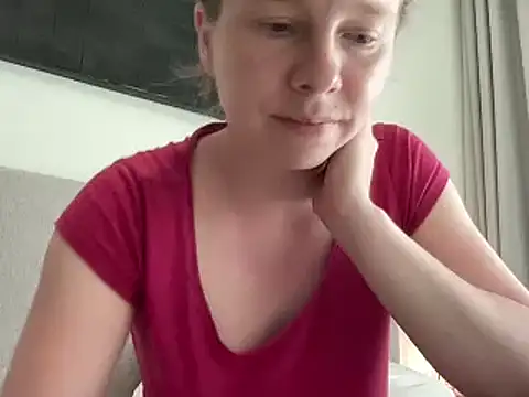 SweetLucy96 online show from May 2026 12:01:02 PM