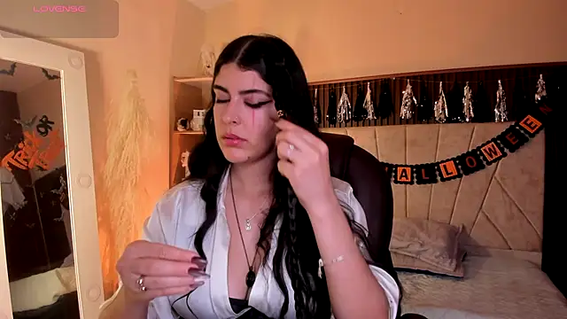  Niah  online show from October 2025 08:33:02 PM