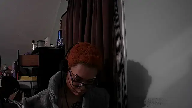 Snapshot of nickytheehawtie chatting on April 2026 12:50:01 AM nickytheehawtie online show from April 2026 12:50:01 AM