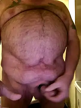 mrwizard4570 online show from December 2024 08:42:02 PM